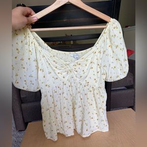 American Eagle floral top